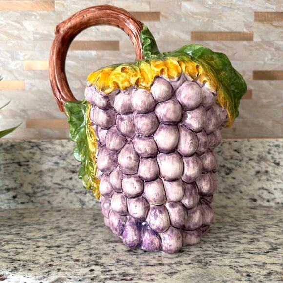 Grapes Pitcher Made in Italy Vintage Marked Grape Vine Handle Purple Brown - Picture 3 of 8